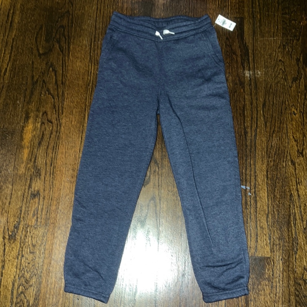 NWT OLD NAVY Kid’s Fleece Joggers, Size Medium
